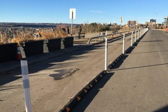 New bike lane installed on Crescent Road in northwest Calgary